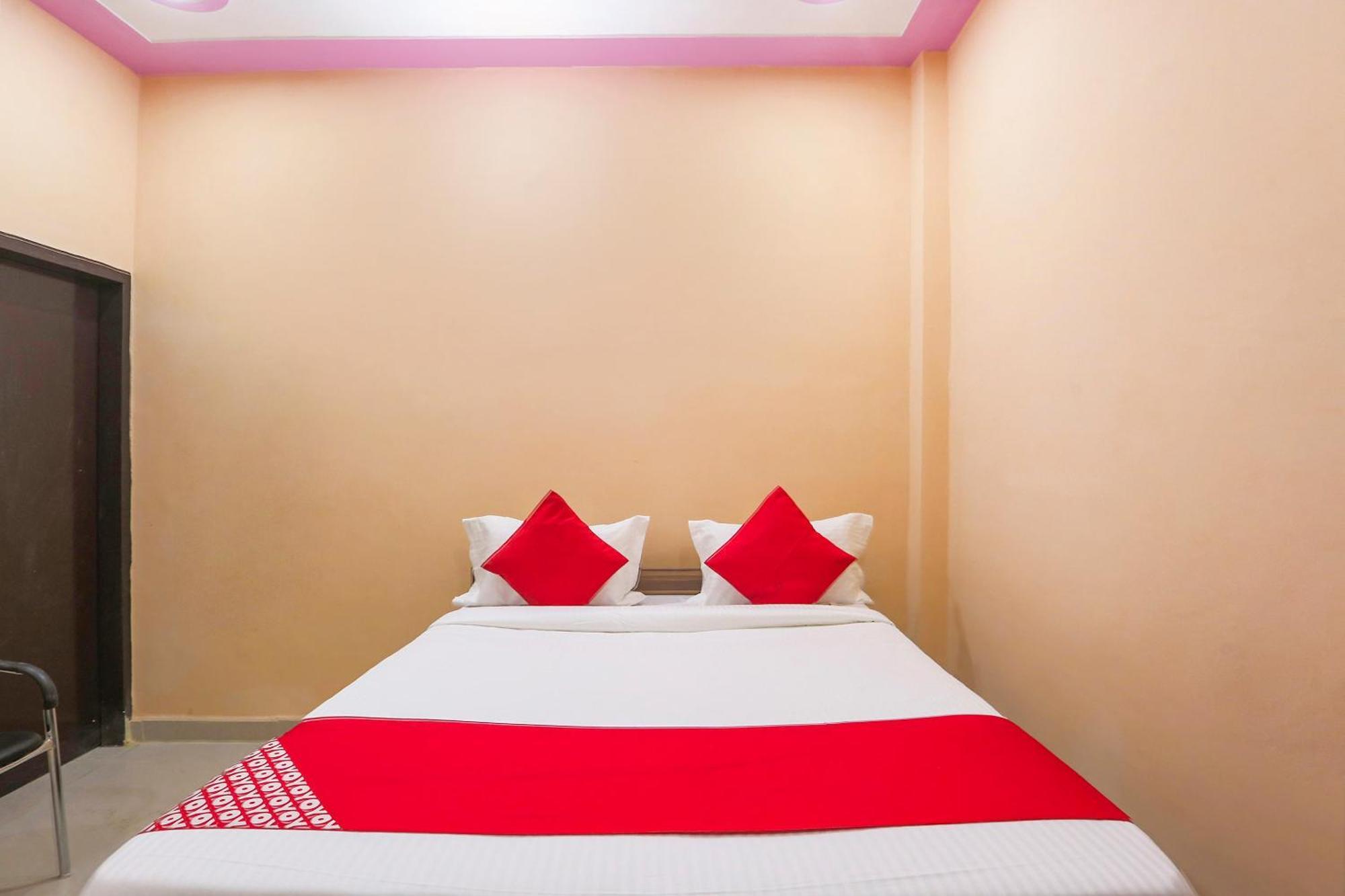 Hotel O Royal Villa Gurgaon Buitenkant foto